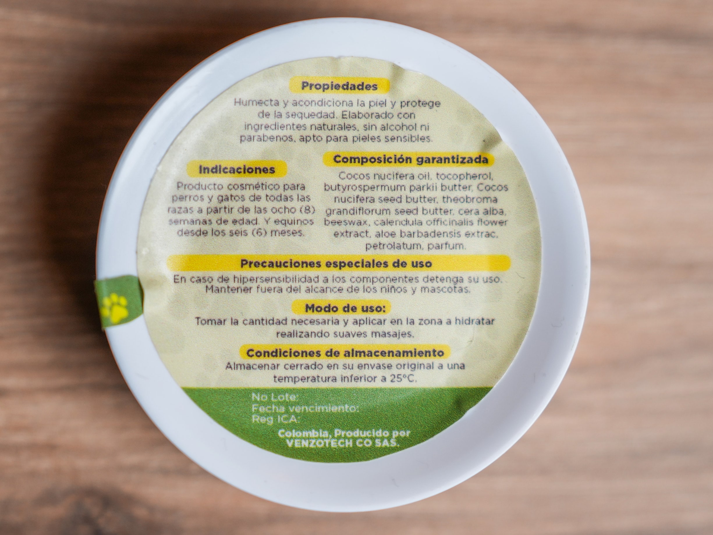 Reverso de la etiqueta del Ungüento Humectante Spatitas con propiedades, composición y precauciones